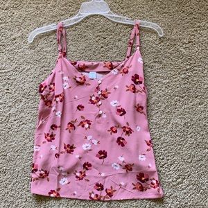 pink tank top with flowers!